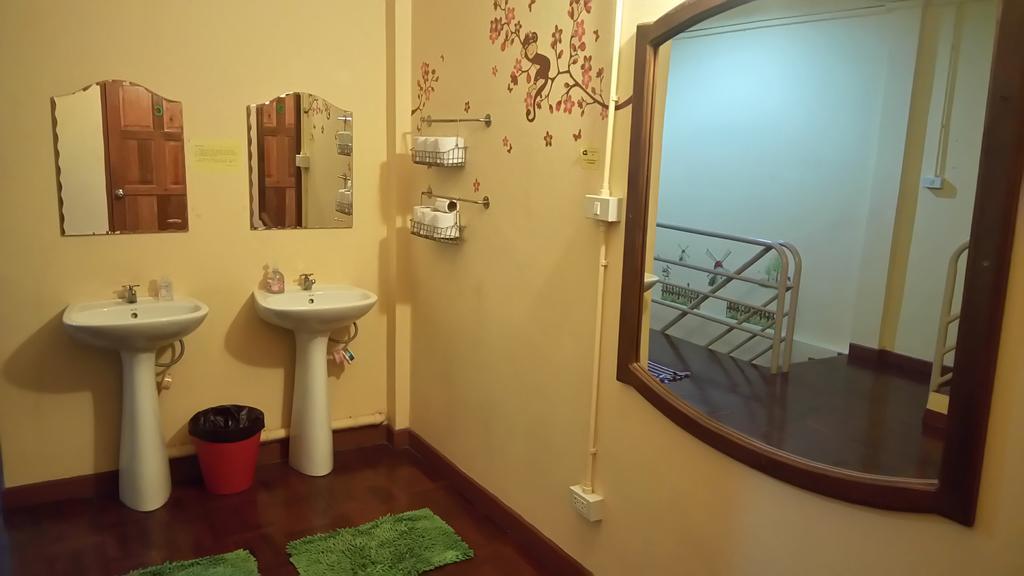 Pm Guesthouse Chiang Mai Zewnętrze zdjęcie